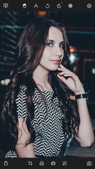 潑辣修圖(Polarr)