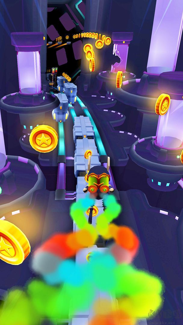 地鐵跑酷破解版無限金幣鑰匙滑板