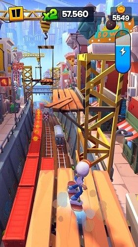 地鐵跑酷滑板英雄所有人物和滑板破解版